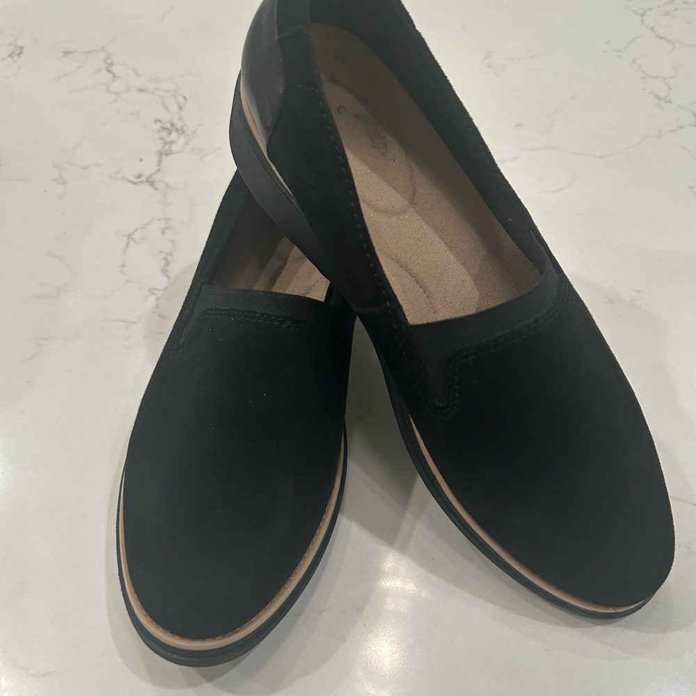 Clarks Black Women's Flats never worn